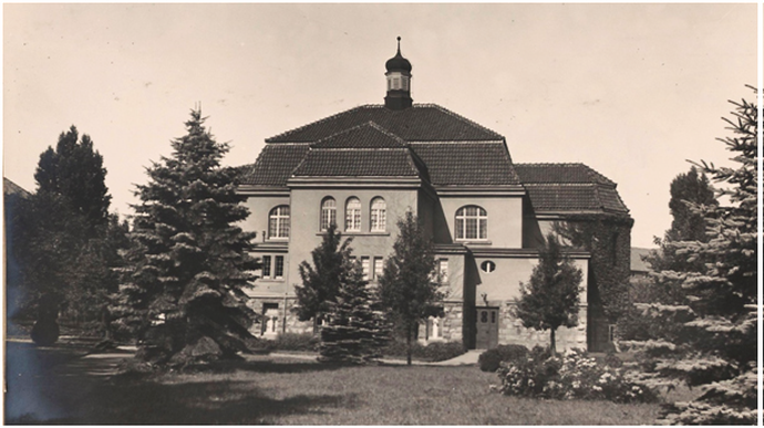 Außenansicht des Festsaals der Landesklinik Eickelborn