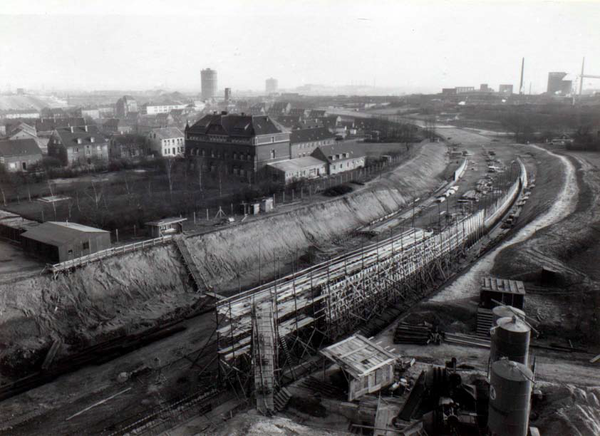 Bauarbeiten am Ruhrschnellweg