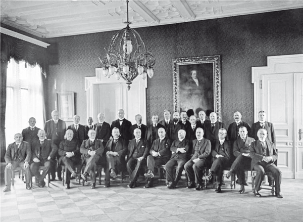 Sitzung des Provinzialausschusses 1925 im Landeshaus.