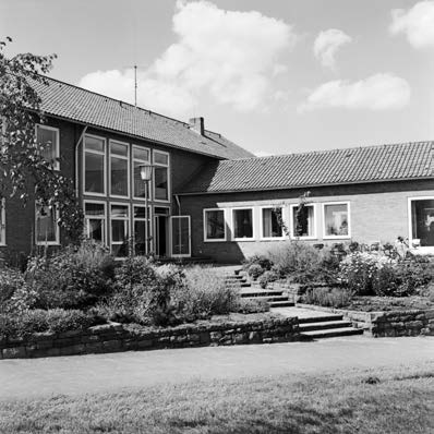 Gebäude der Landeshauptmann-Salzmann-Schule, 1959 fertigstellt