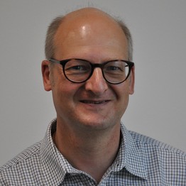 Dr. Stefan Schröder